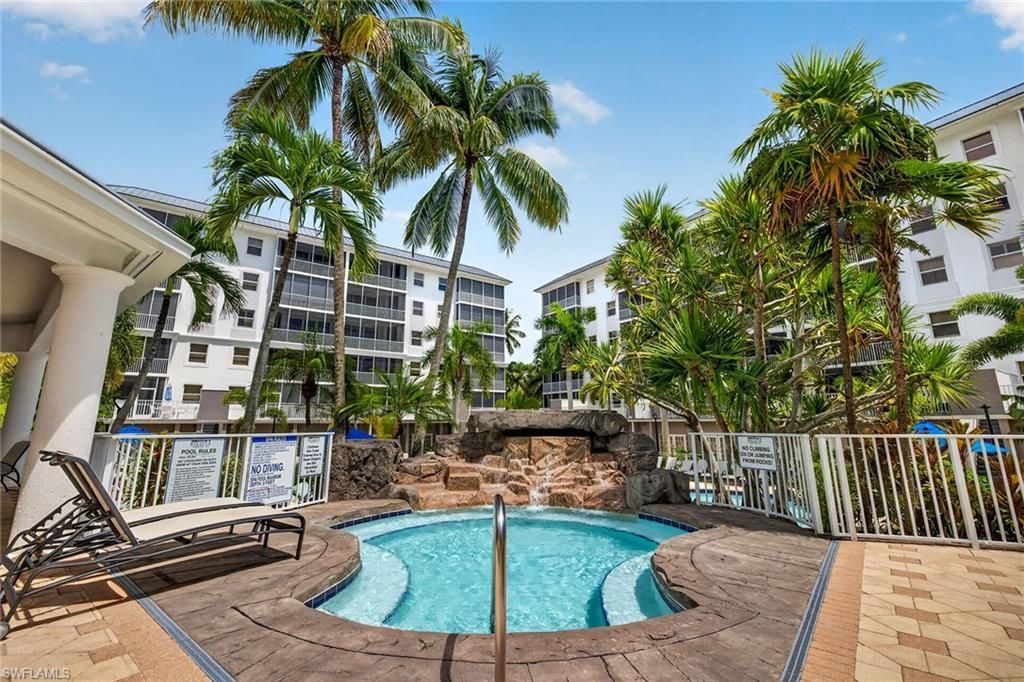 410 Flagship Dr, Unit 1201, Naples, FL 34108 Photo