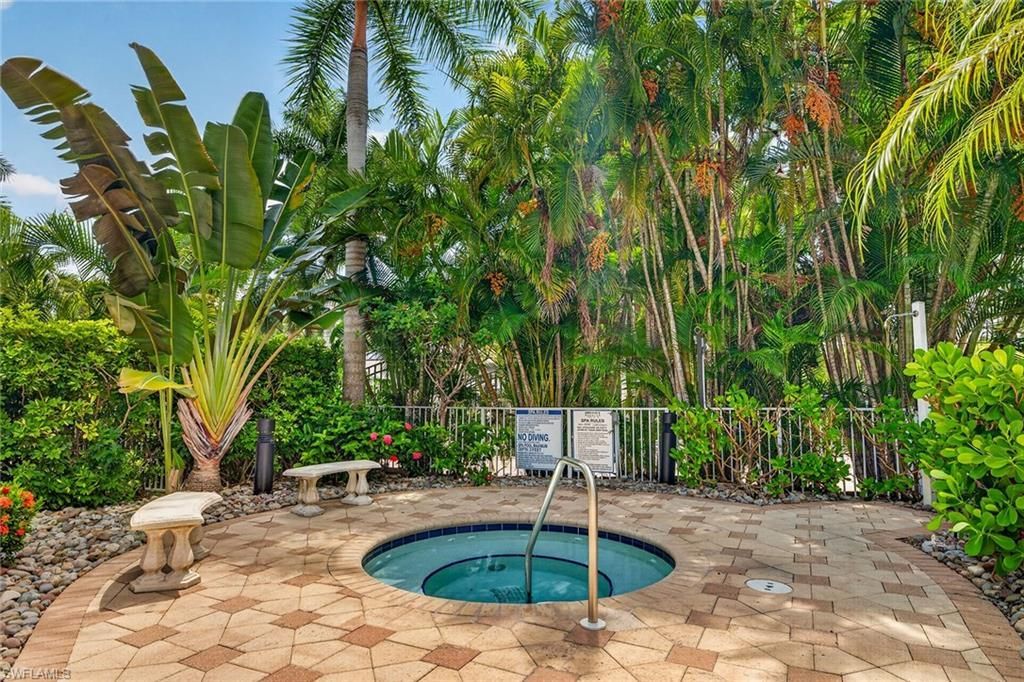 410 Flagship Dr, Unit 1201, Naples, FL 34108 Photo