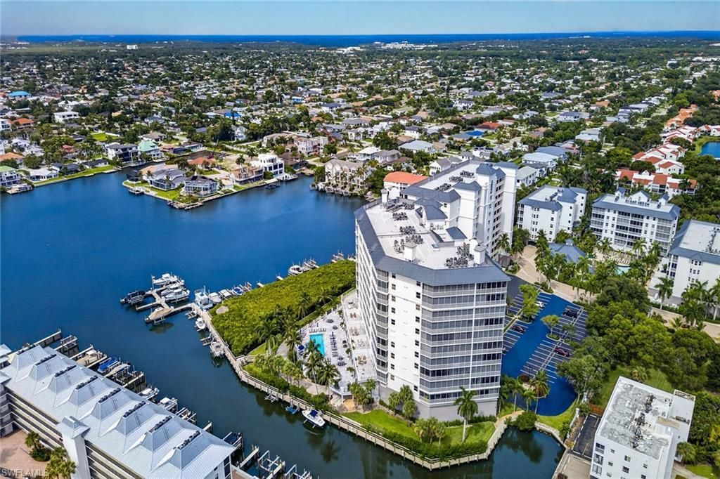 410 Flagship Dr, Unit 1201, Naples, FL 34108 Photo