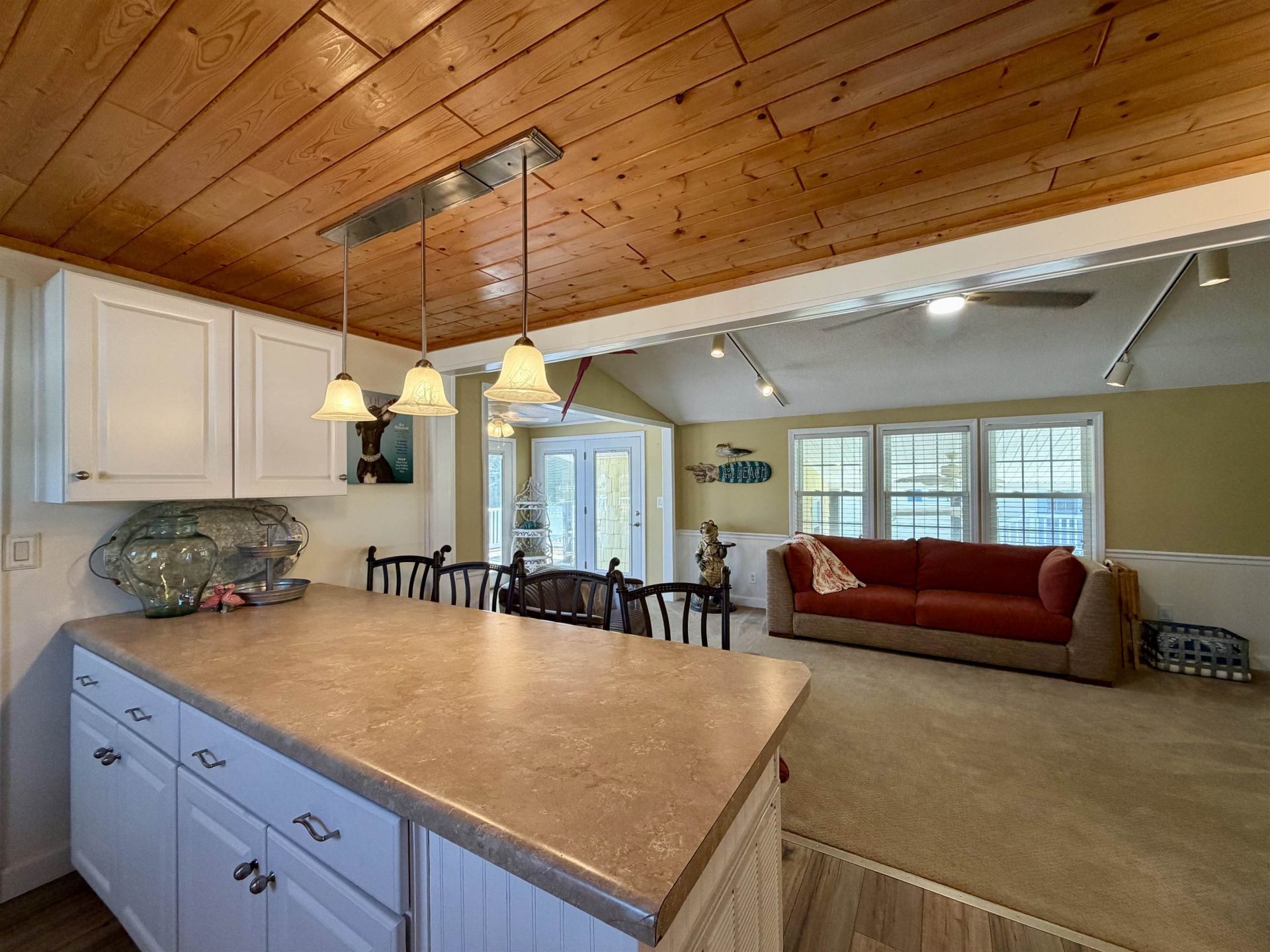 1876 Sunrise Dr. Photo 14