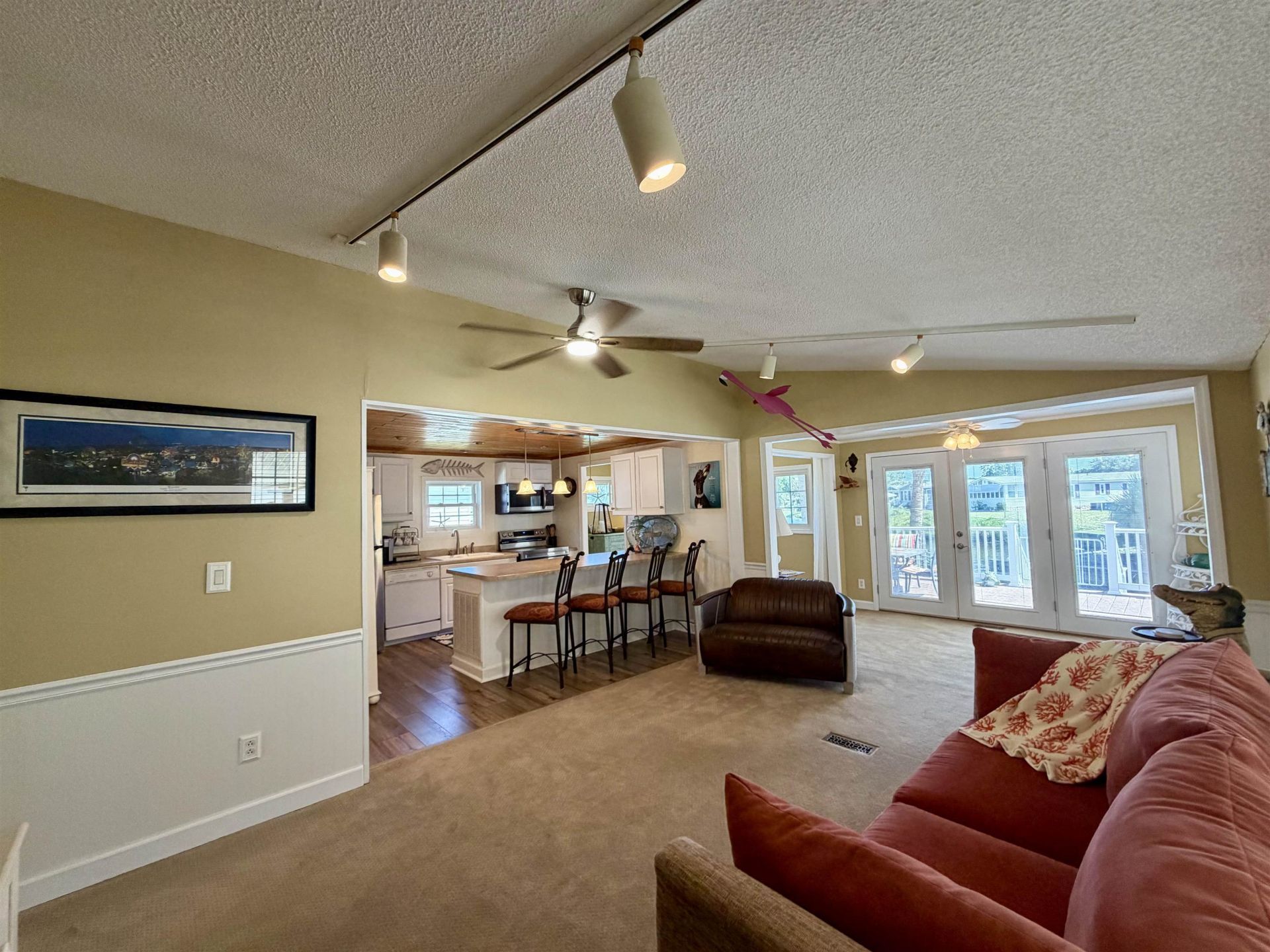 1876 Sunrise Dr. Photo 32