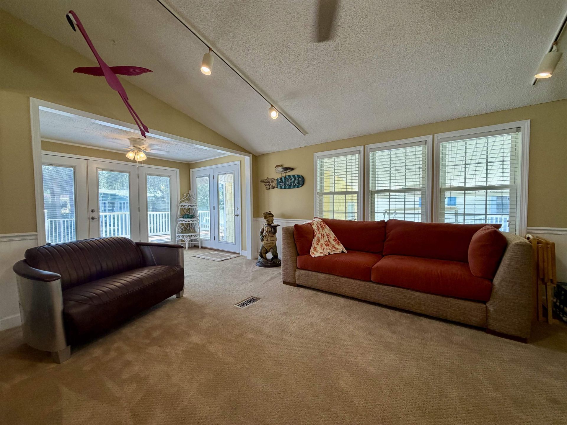 1876 Sunrise Dr. Photo 7