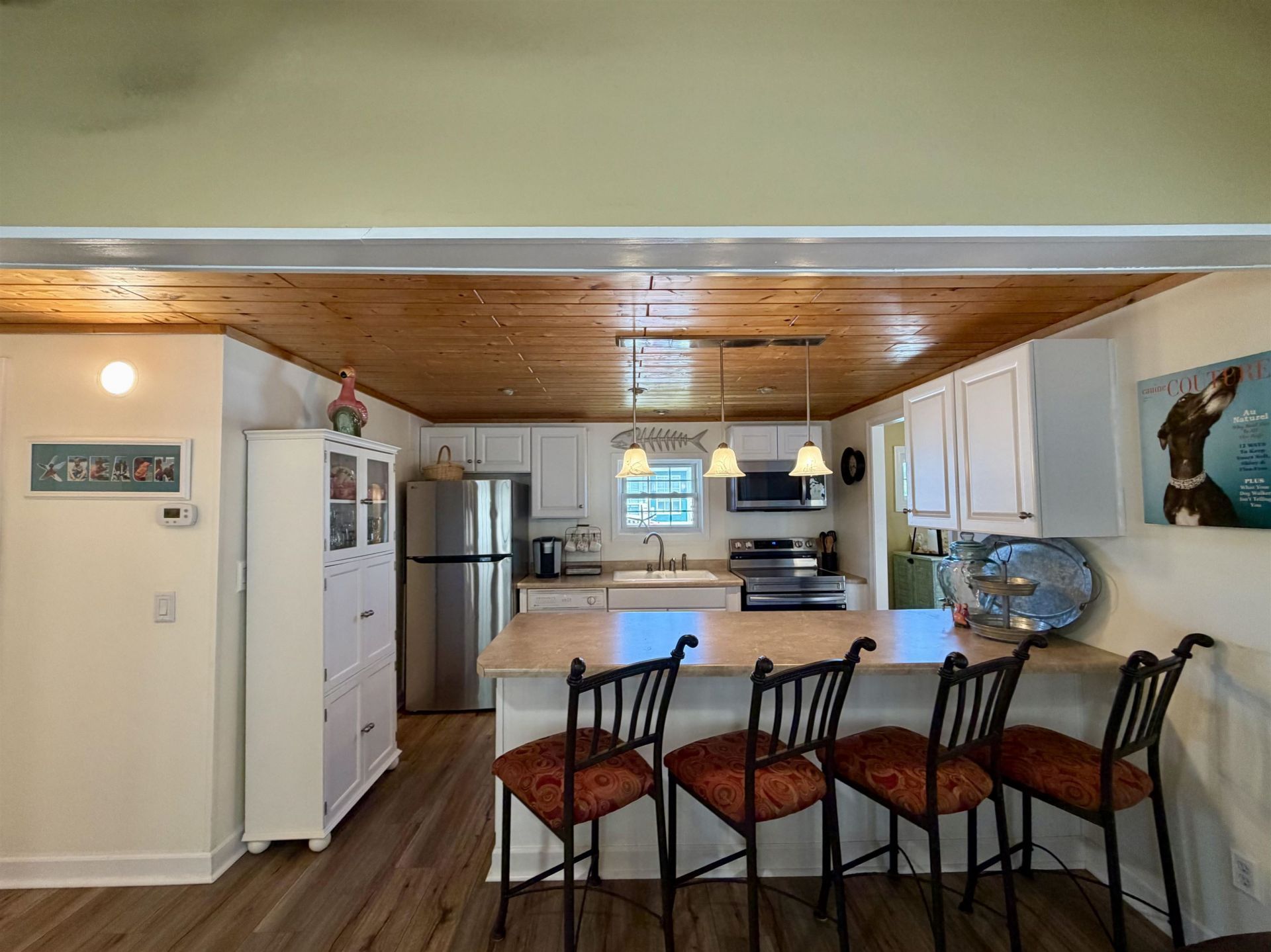 1876 Sunrise Dr. Photo 8
