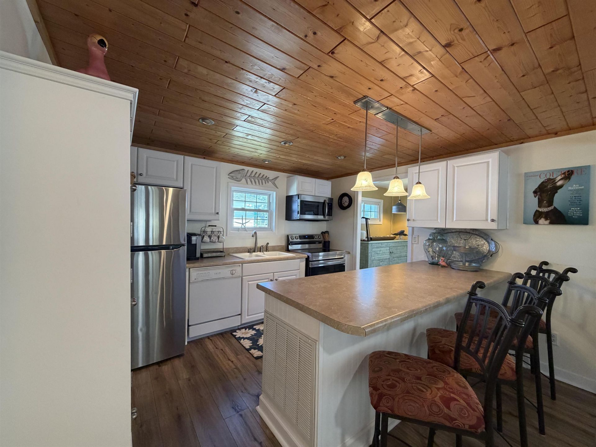1876 Sunrise Dr. Photo 9