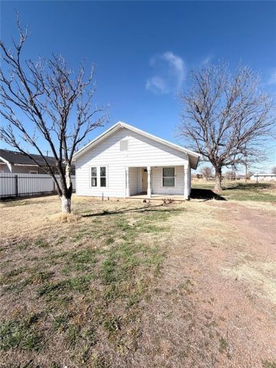 214 W Dorothy Street, Hollis, OK 73550 Main Photo