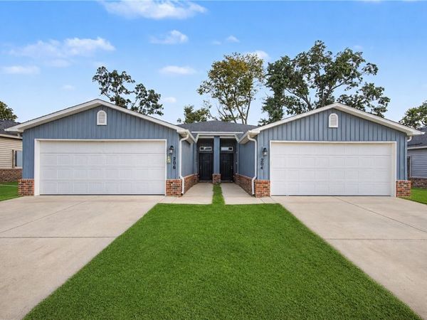 204 & 206 NW 67th Avenue , Bentonville, AR 72713