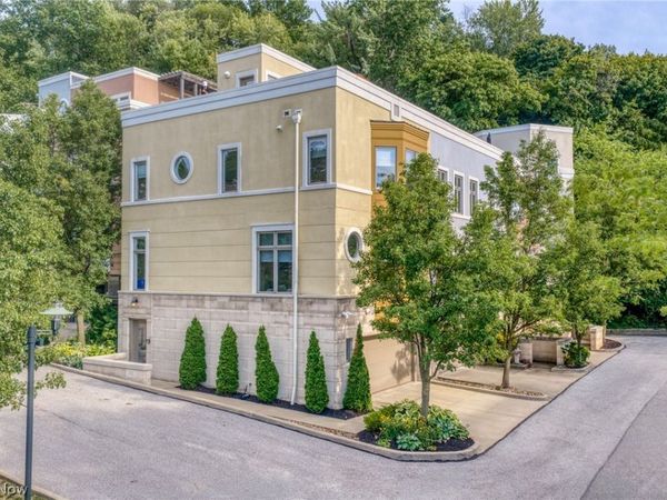 2011 Villa Carabelli Drive , Cleveland, OH 44106