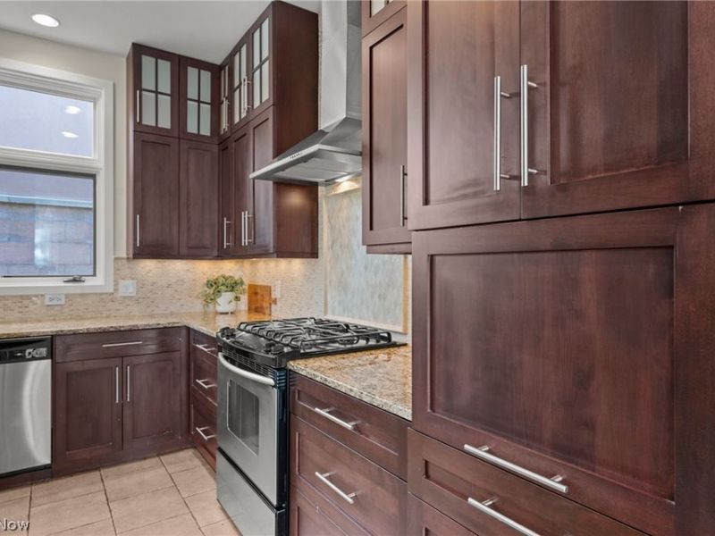 2011 Villa Carabelli Drive, Cleveland, OH 44106 Photo 23
