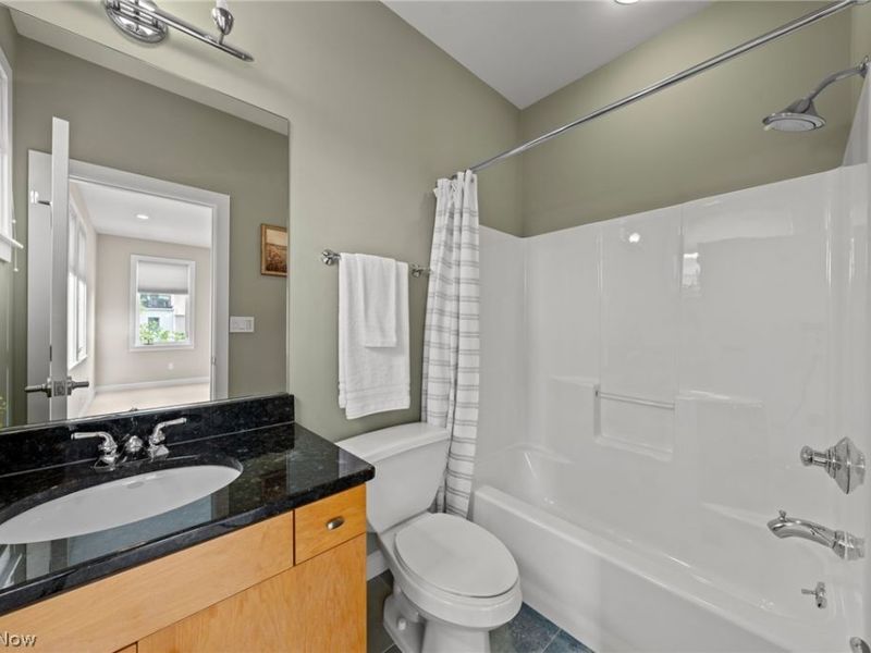 2011 Villa Carabelli Drive, Cleveland, OH 44106 Photo 35