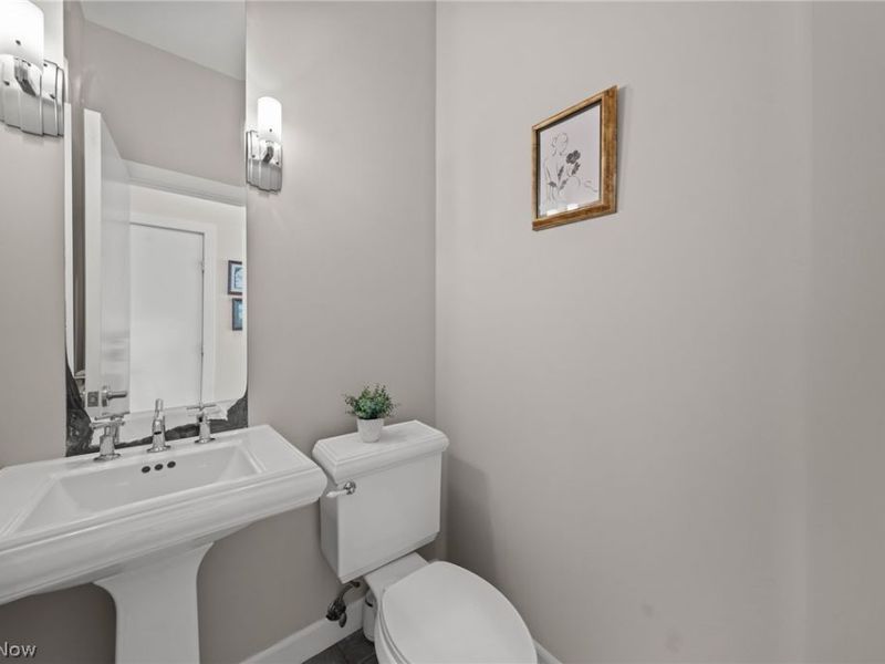 2011 Villa Carabelli Drive, Cleveland, OH 44106 Photo 38