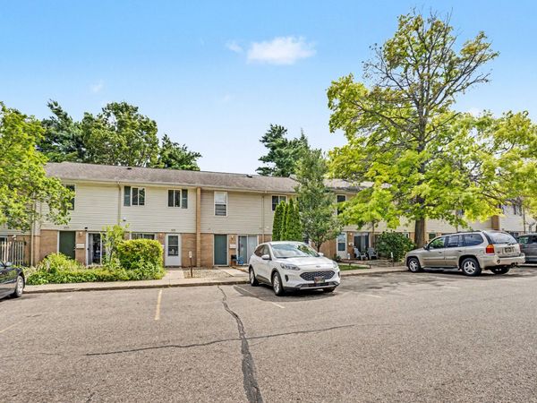 3583 Kenbrooke Court, Kalamazoo, MI 49006
