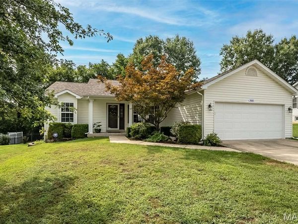 3808 Bedford Pointe Drive , Wentzville, MO 63385