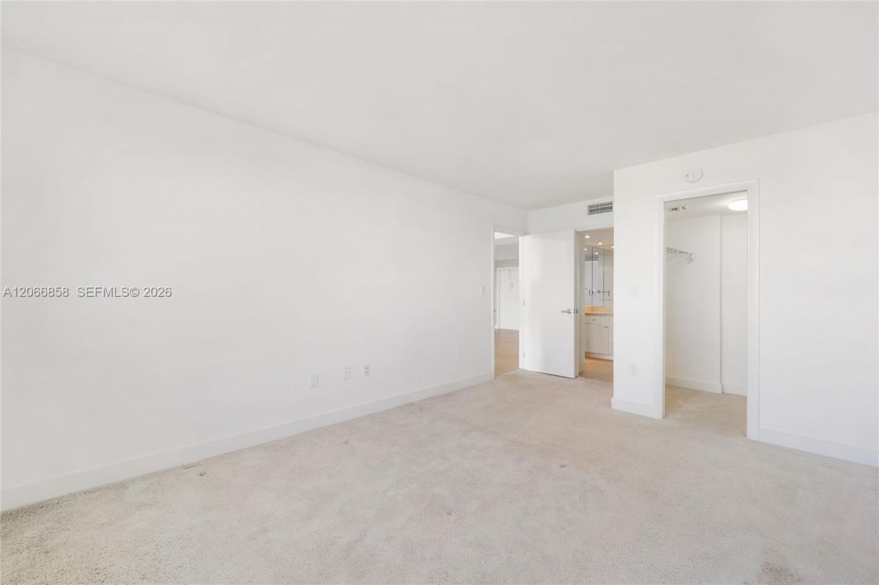 210 Sea View Dr , Unit 409, Key Biscayne, FL 33149 Photo