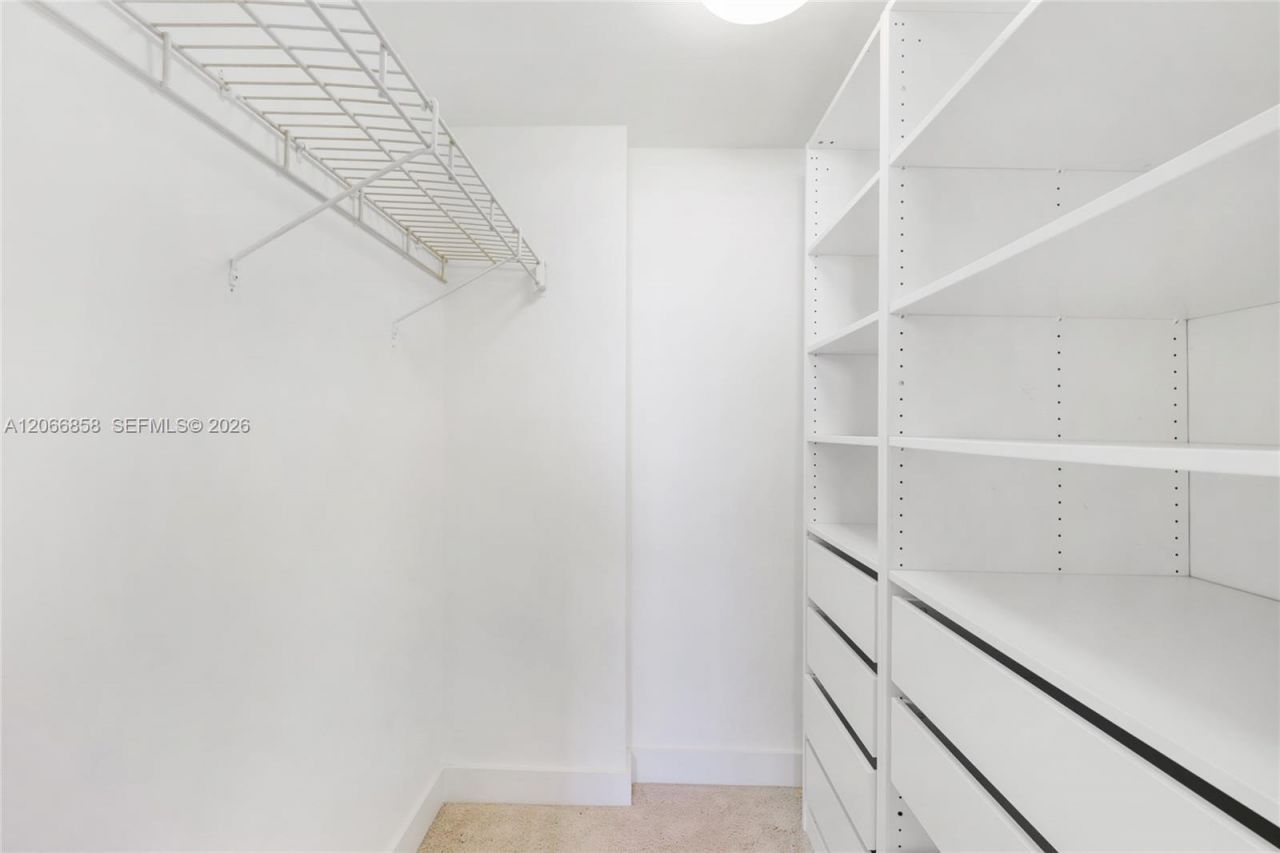 210 Sea View Dr , Unit 409, Key Biscayne, FL 33149 Photo