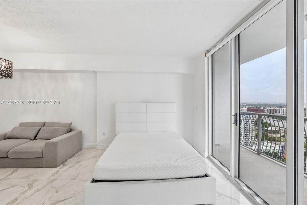 1750 N Bayshore Dr , Unit 3207, Miami, FL 33132 Photo