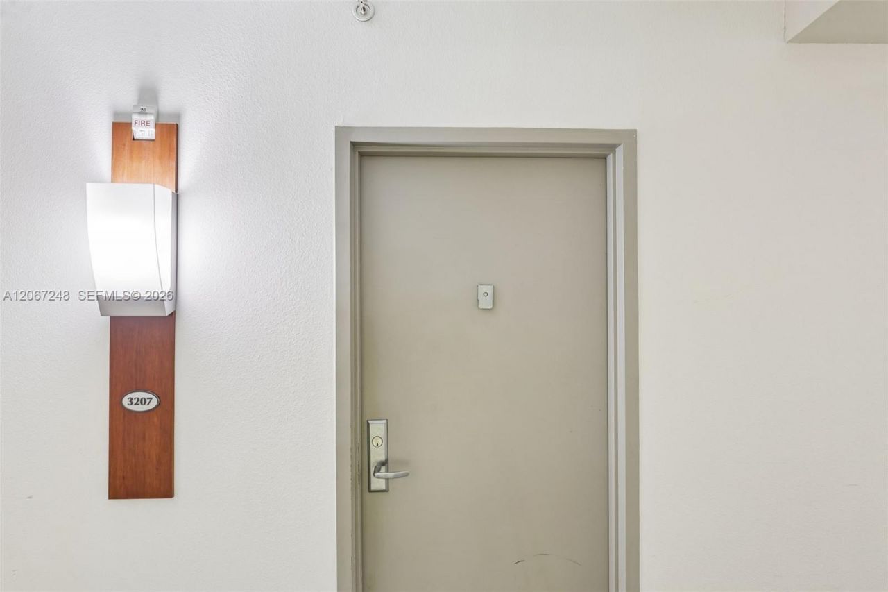 1750 N Bayshore Dr , Unit 3207, Miami, FL 33132 Photo