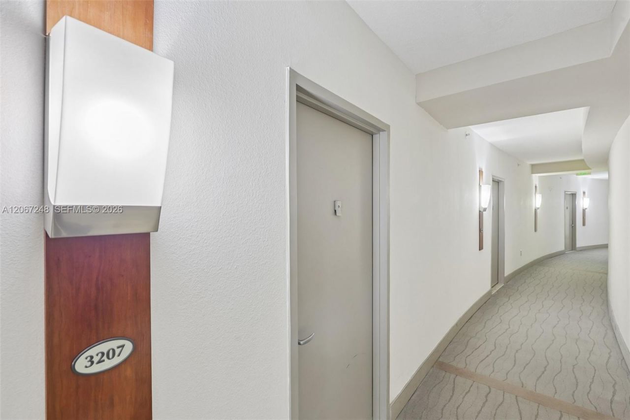 1750 N Bayshore Dr , Unit 3207, Miami, FL 33132 Photo