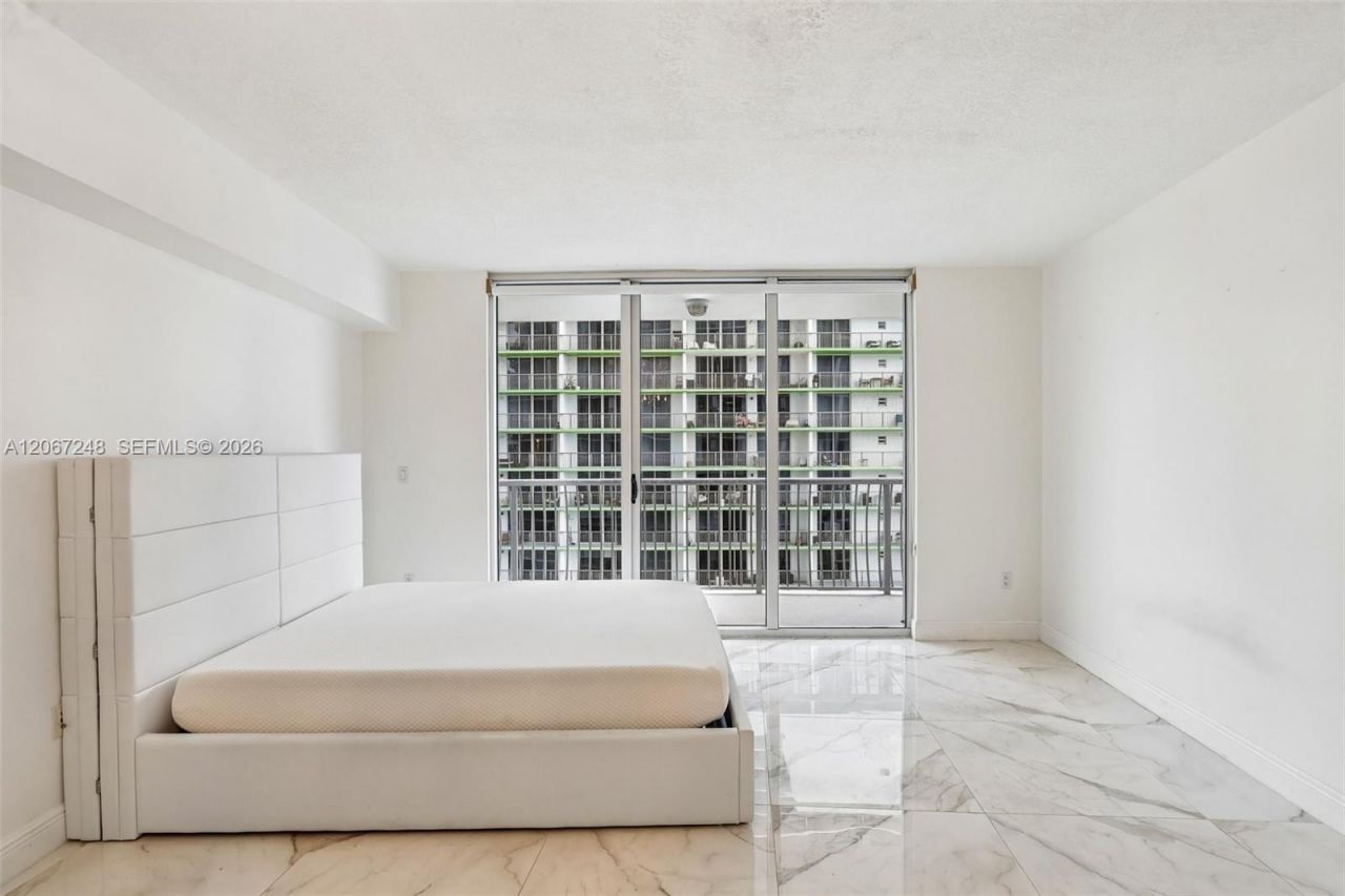 1750 N Bayshore Dr , Unit 3207, Miami, FL 33132 Photo