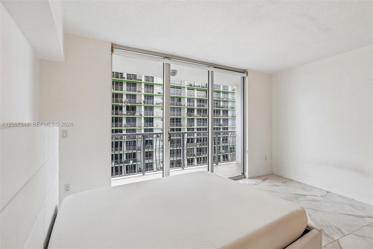 1750 N Bayshore Dr , Unit 3207, Miami, FL 33132 Photo