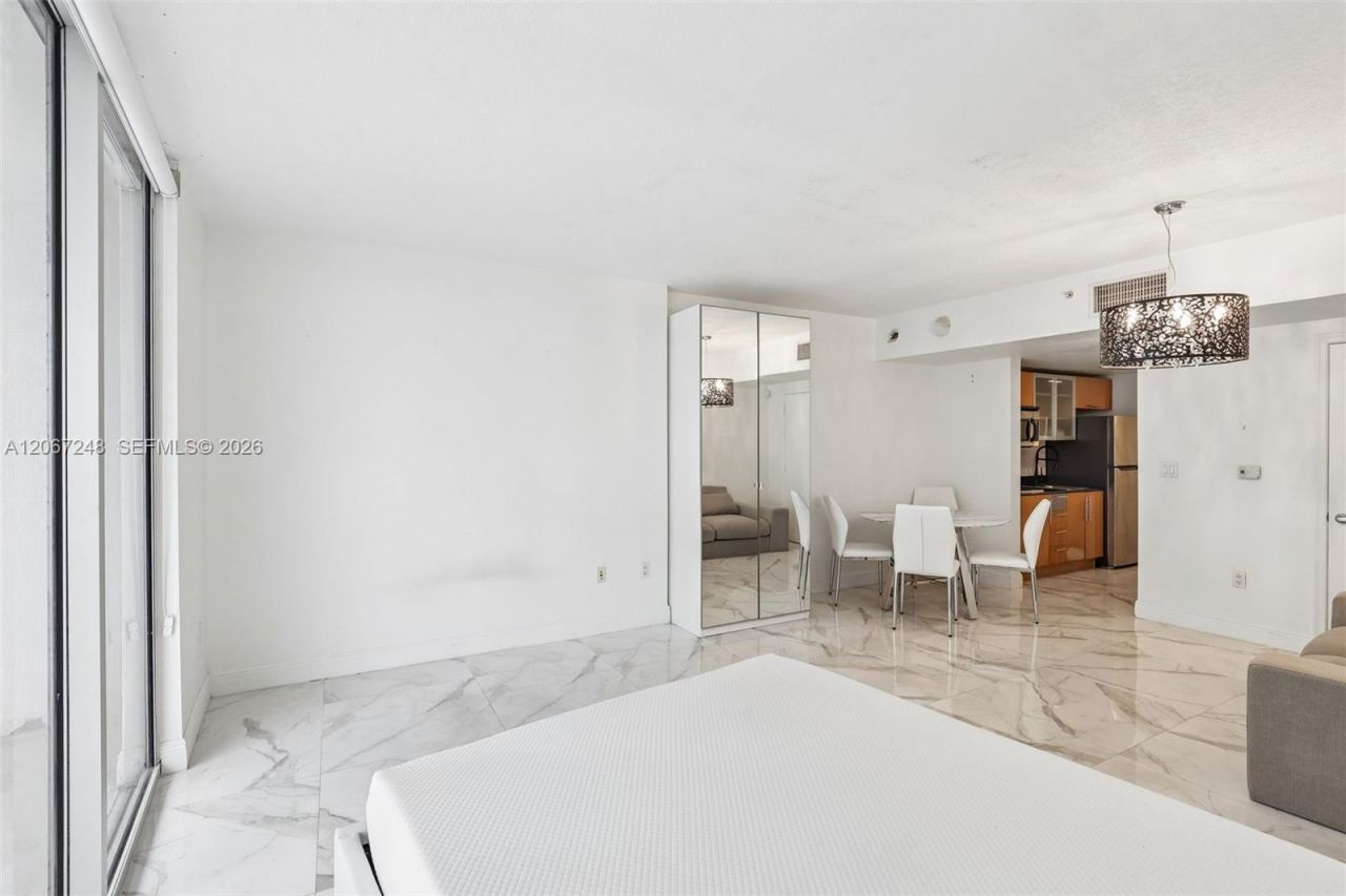1750 N Bayshore Dr , Unit 3207, Miami, FL 33132 Photo
