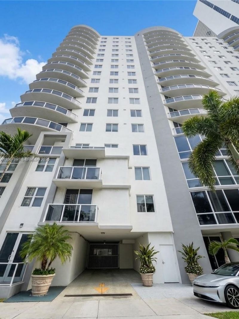 601 NE 23rd St, Unit 1605, Miami, FL 33137 Photo