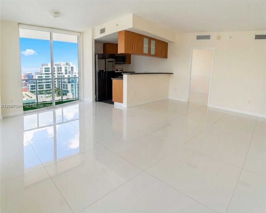 601 NE 23rd St, Unit 1605, Miami, FL 33137 Photo