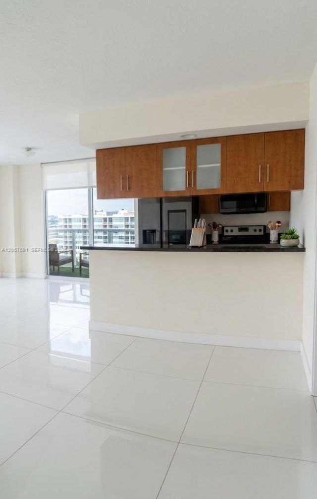 601 NE 23rd St, Unit 1605, Miami, FL 33137 Photo