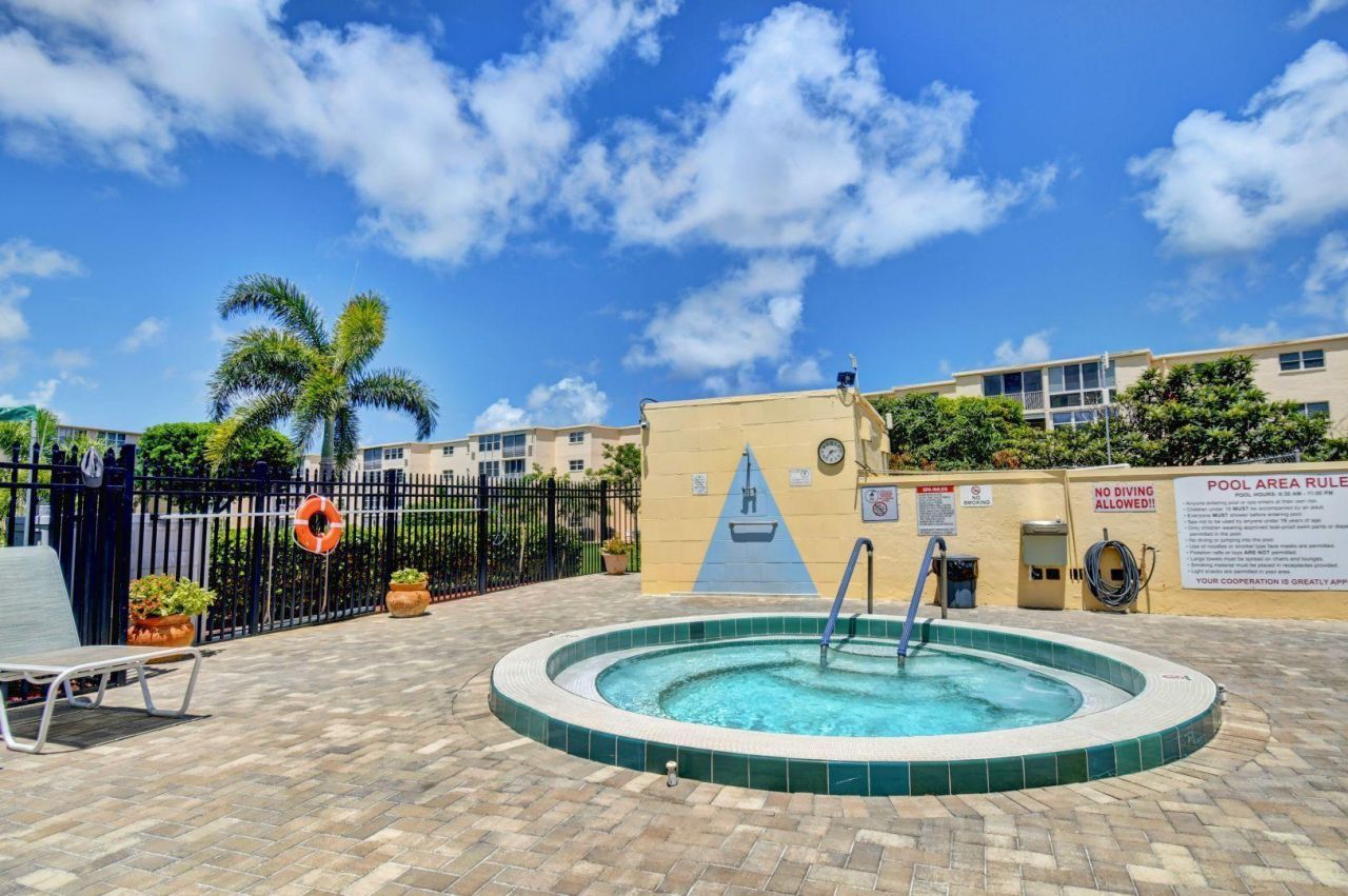 2615 NE 3rd Court Ne, Unit 4030, Boynton Beach, FL 33435 Photo
