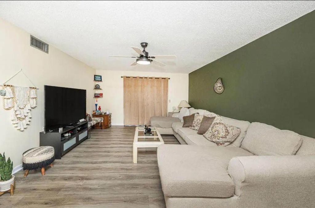 2615 NE 3rd Court Ne, Unit 4030, Boynton Beach, FL 33435 Photo