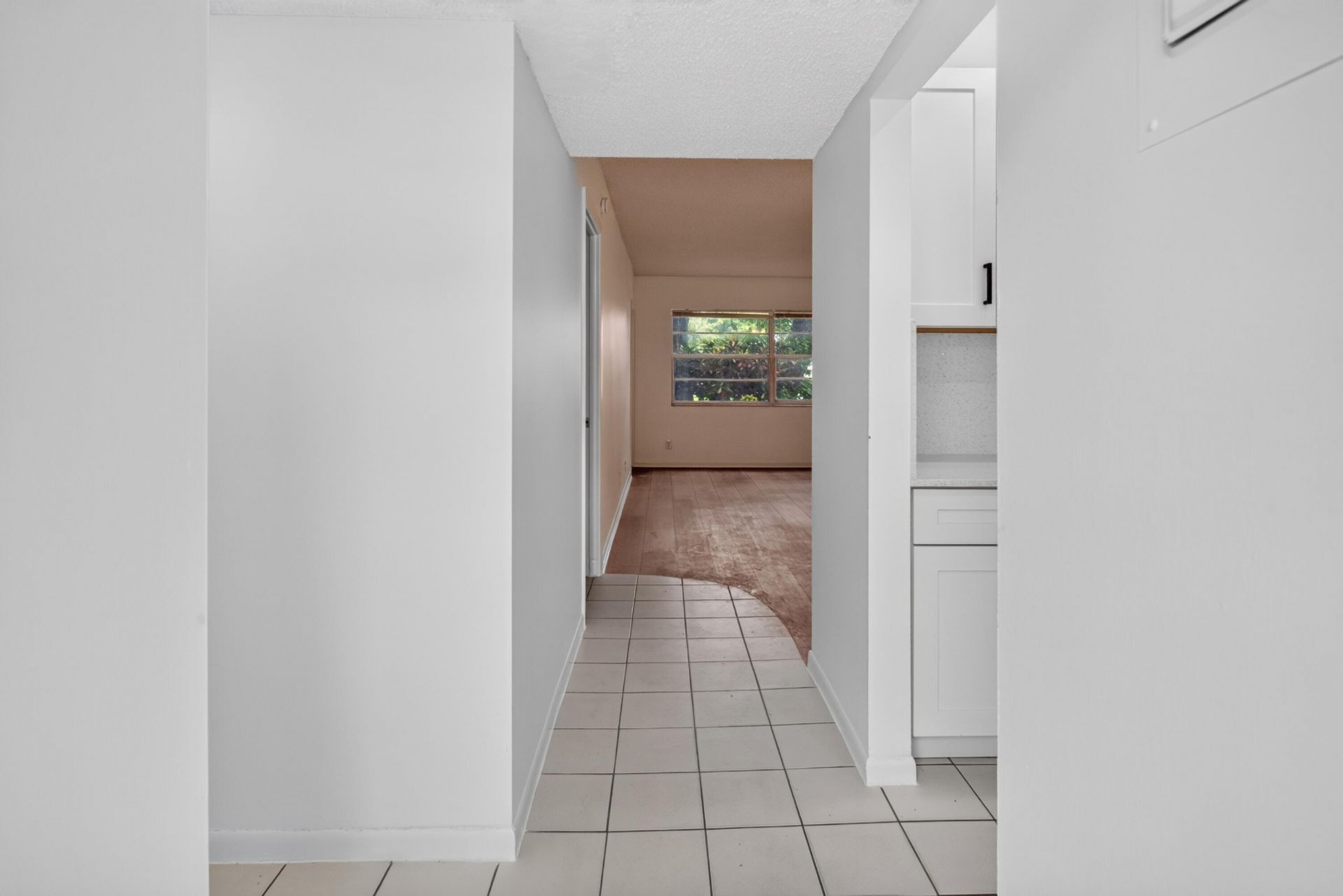 5061 W Oakland Park Boulevard, Unit 113, Lauderdale Lakes, FL 33313 Photo