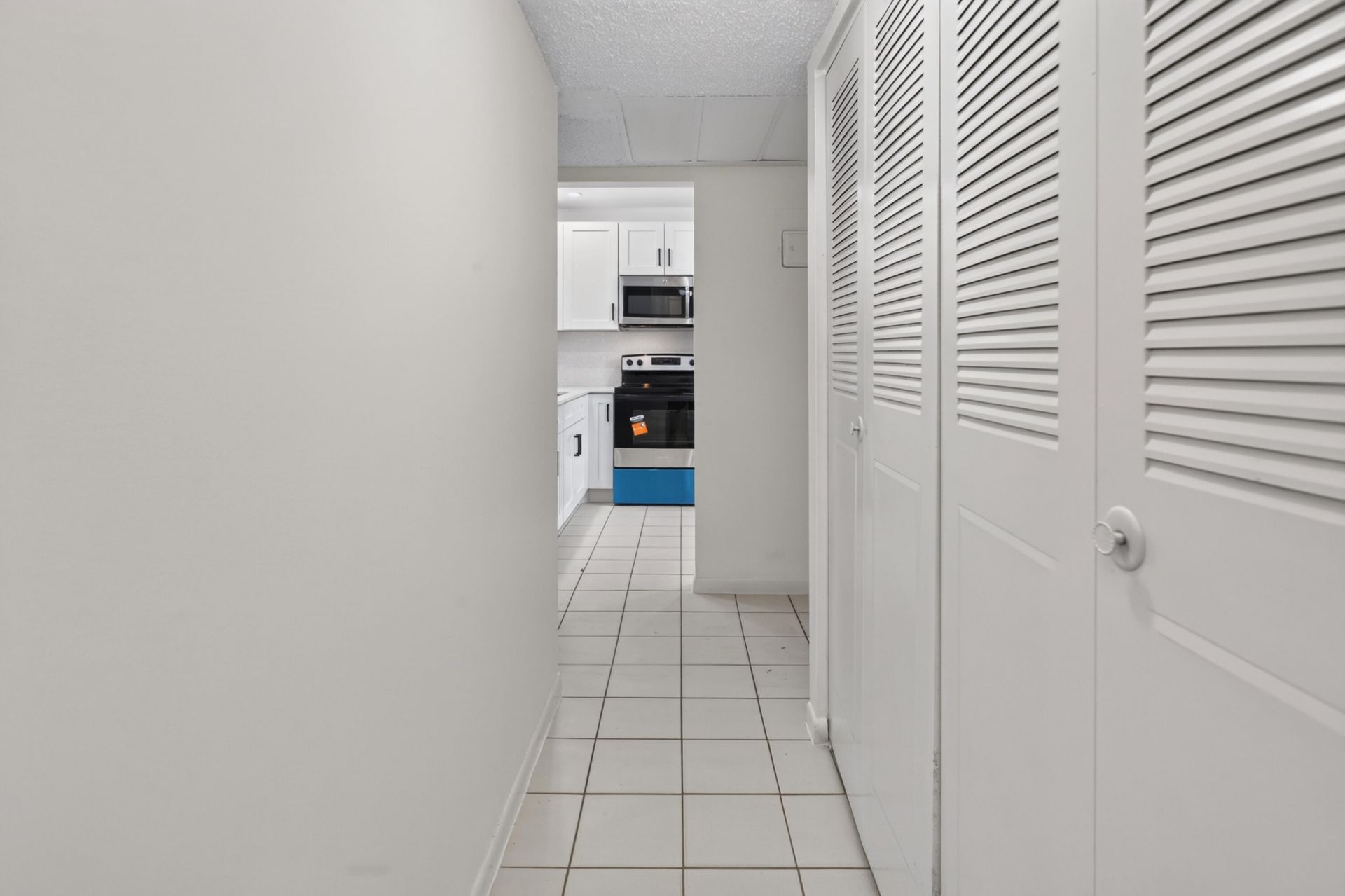 5061 W Oakland Park Boulevard, Unit 113, Lauderdale Lakes, FL 33313 Photo