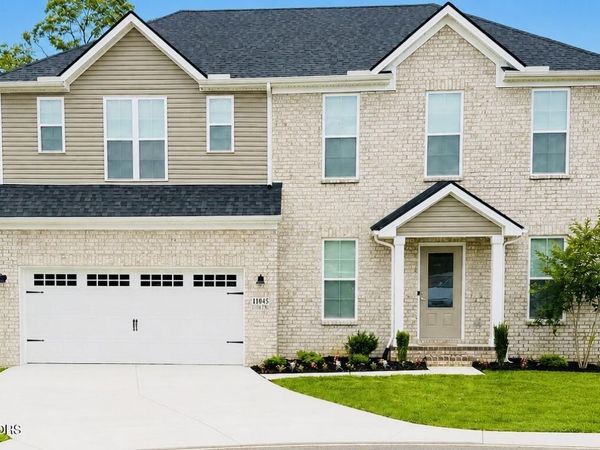 11045 Hunters Knoll Lane, Knoxville, TN 37932
