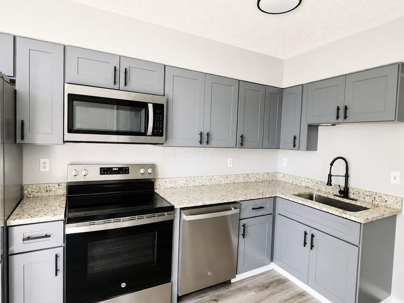 4066 Greenery Drive , Unit 4068, Columbus, OH 43207 Photo 11