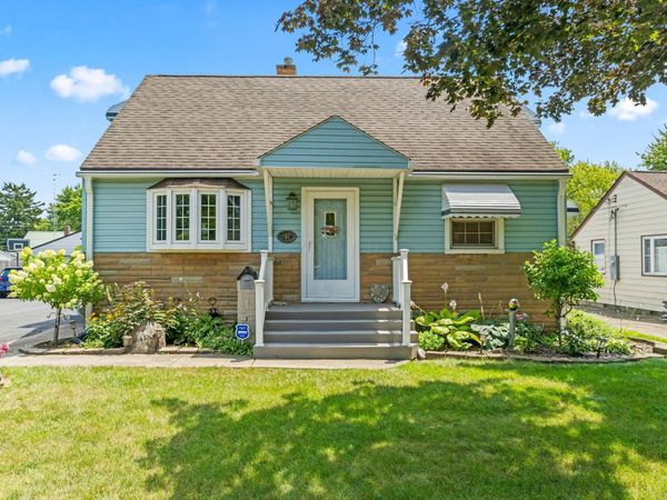 400 Maple Drive , Columbus, OH 43228