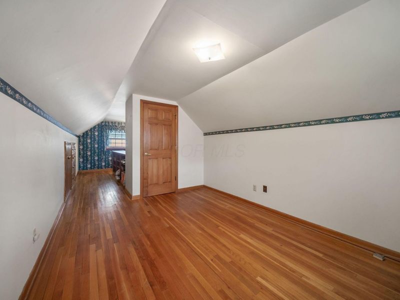 400 Maple Drive , Columbus, OH 43228 Photo 42