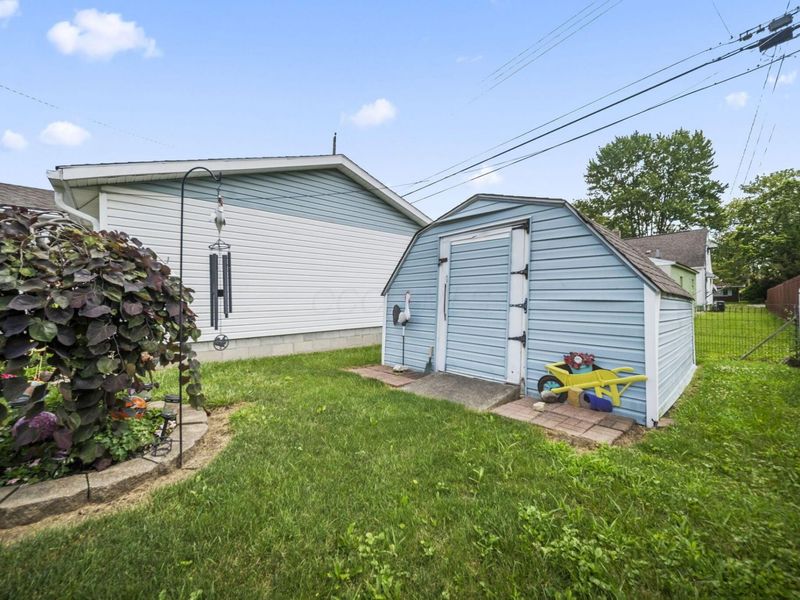 400 Maple Drive , Columbus, OH 43228 Photo 60