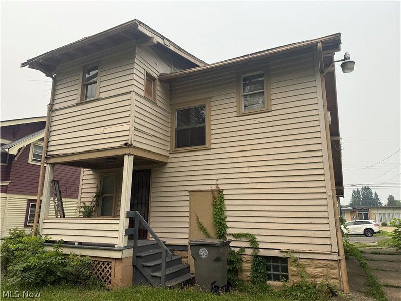 531 W Chalmers Avenue , Youngstown, OH 44511 Photo 2