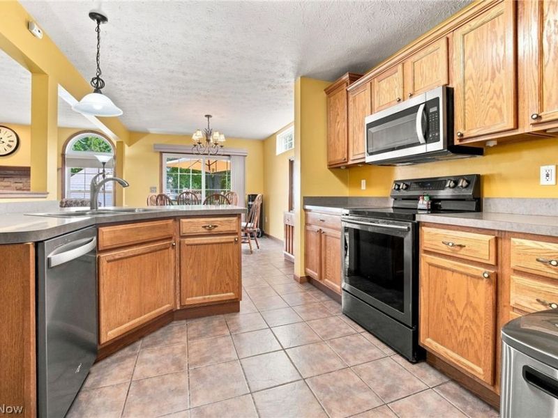 553 Fair Street, Berea, OH 44017 Photo 11