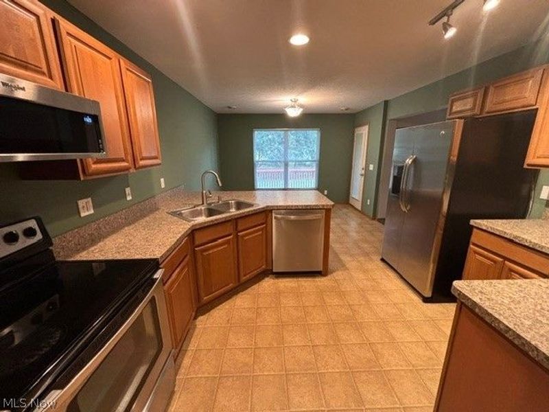 1794 Wakefield Drive, Akron, OH 44320 Photo 7