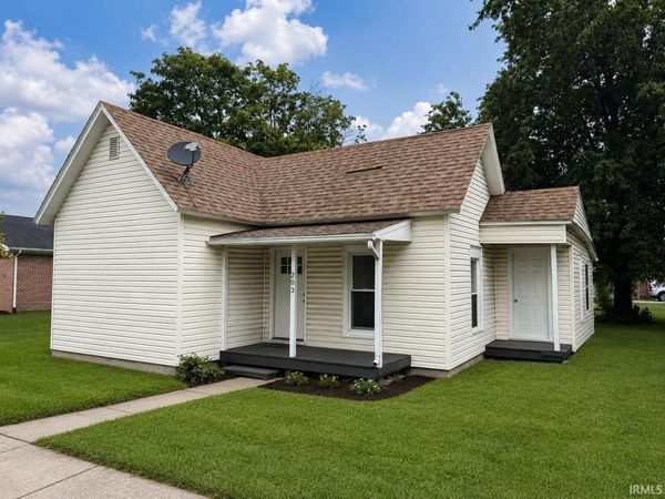 203 N Range Street, Wolcott, IN 47995