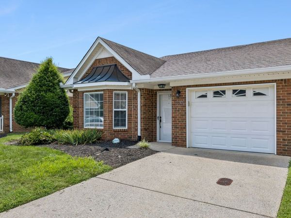 335 Forest Glen Cir, Murfreesboro, TN 37128