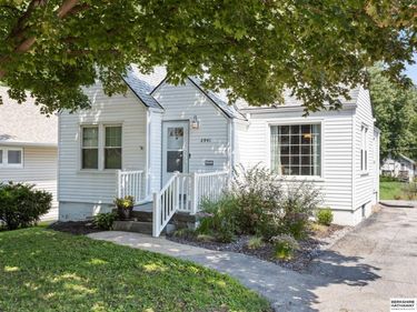 2941 N 49th Street, Omaha, NE 68104