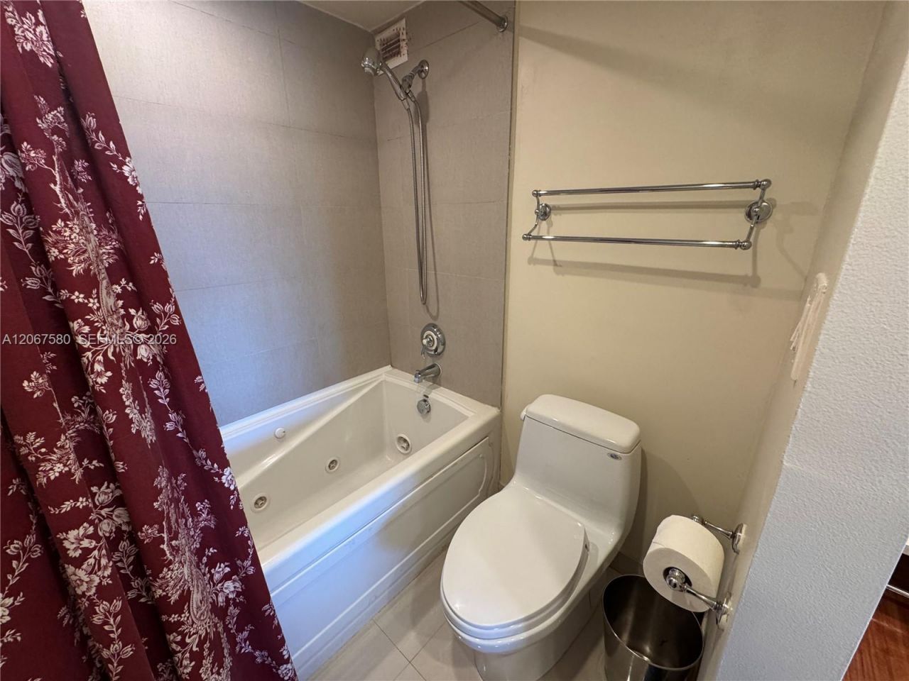 11111 Biscayne Blvd, Unit 2B, Miami, FL 33181 Photo