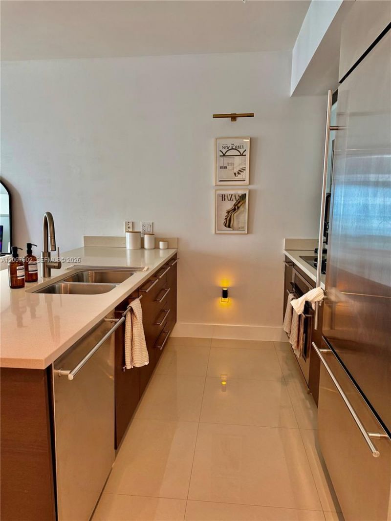 500 Brickell Ave, Unit 2706, Miami, FL 33131 Photo