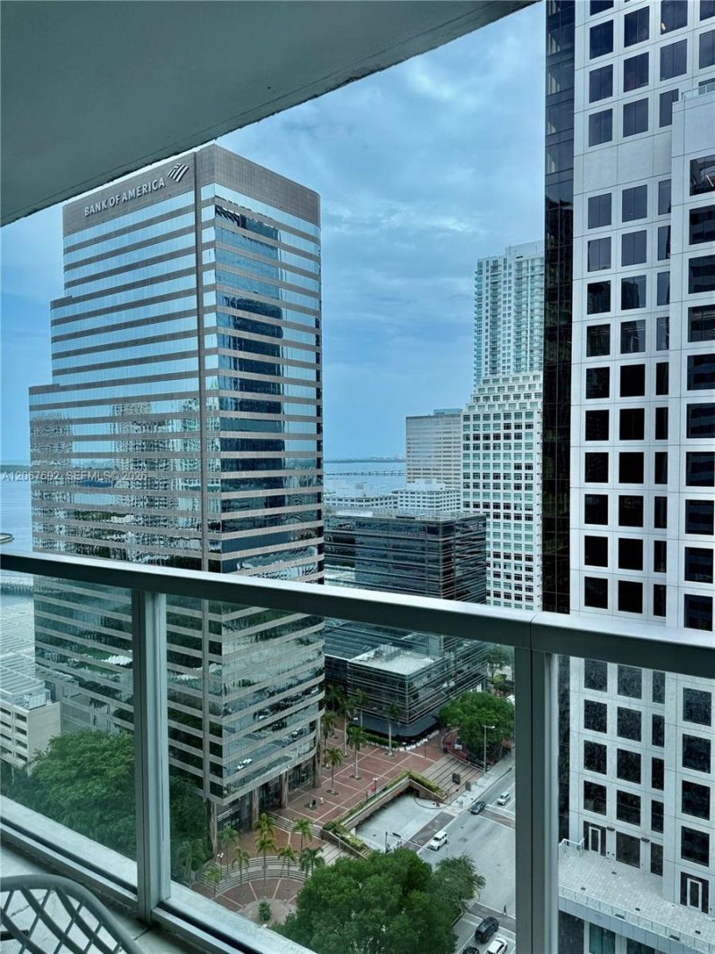 500 Brickell Ave, Unit 2706, Miami, FL 33131 Photo