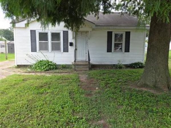 309 Edmondson Street , Sikeston, MO 63801