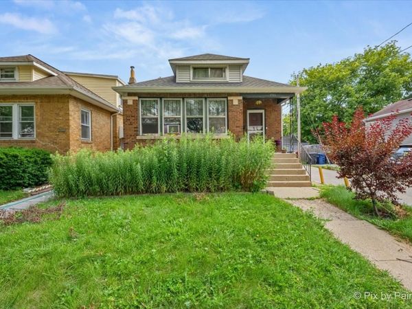 1711 Hartrey Avenue , Evanston, IL 60201