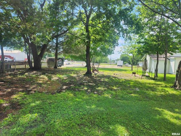 408 S Duckworth Street , Pinckneyville, IL 62274