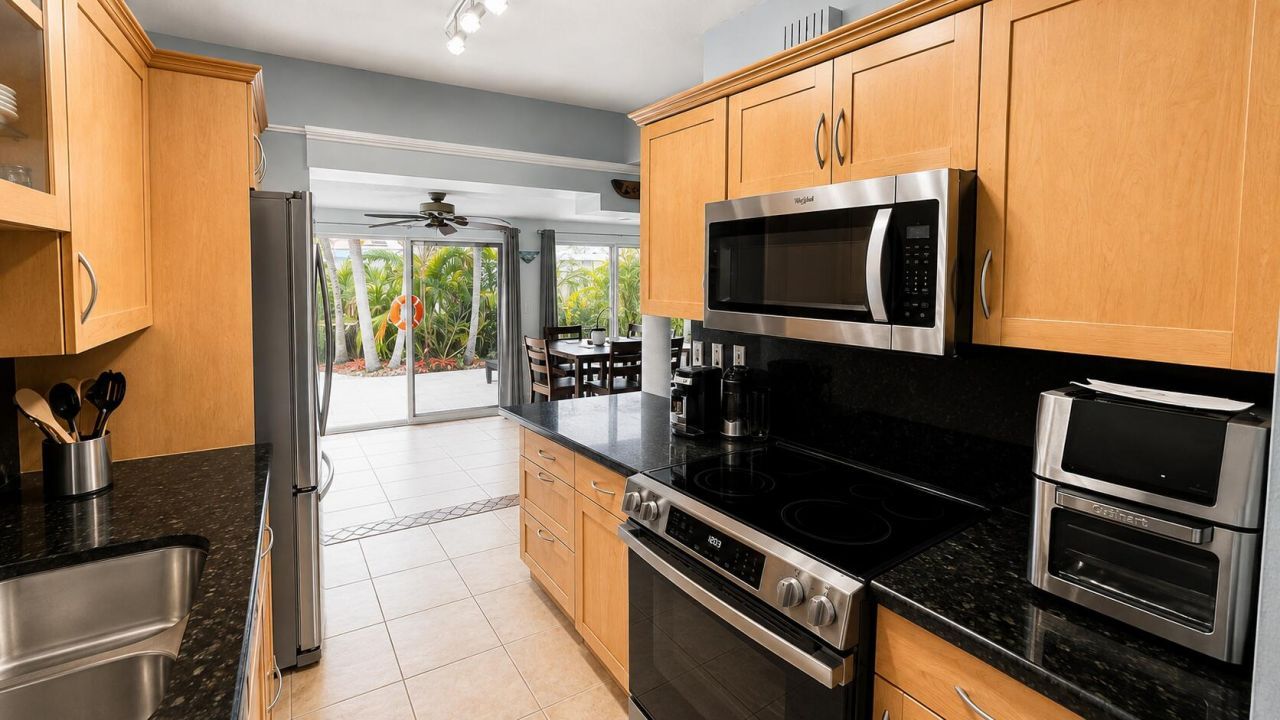 2041 SW 23rd Avenue, Fort Lauderdale, FL 33312 Photo