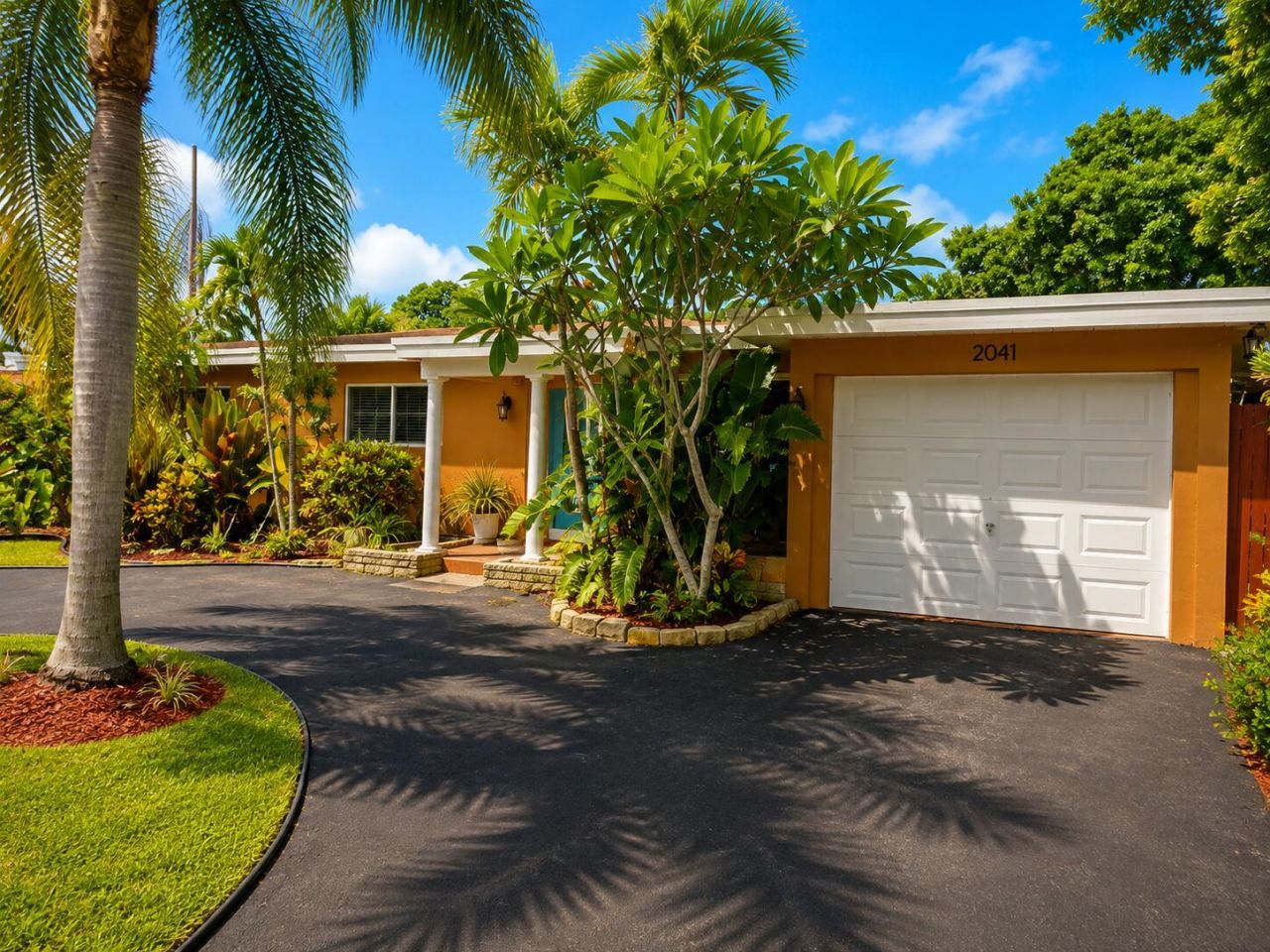 2041 SW 23rd Avenue, Fort Lauderdale, FL 33312 Photo